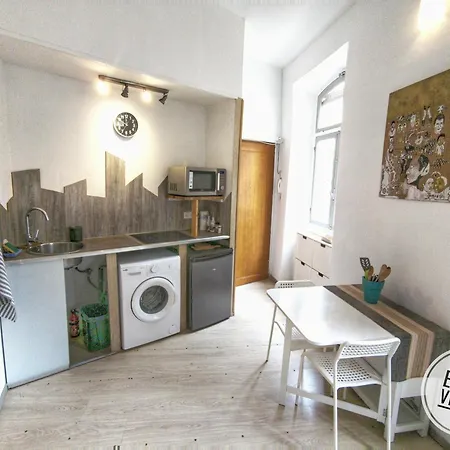 Lumineux Duplex Dans L'ecusson Nimois - Atypique Wifi Hyper Centre نيم