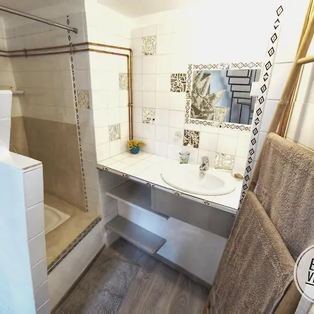 Lumineux Duplex Dans L'ecusson Nimois - Atypique Wifi Hyper Centre Apartment *