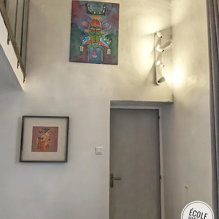 شقة Lumineux Duplex Dans L'ecusson Nimois - Atypique Wifi Hyper Centre *