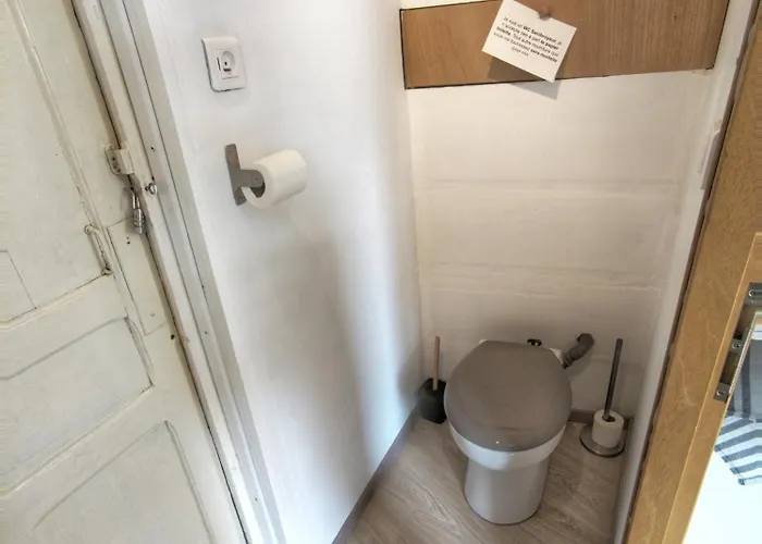 Διαμέρισμα Lumineux Duplex Dans L'ecusson Nimois - Atypique Wifi Hyper Centre *