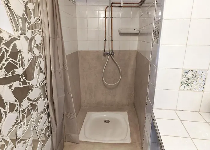 Lumineux Duplex Dans L'ecusson Nimois - Atypique Wifi Hyper Centre Apartman